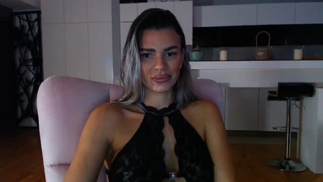Gallery image thumbnail from D_y_y's myfreecams stream on, 10/04/2025, 05:05 image 9 of 20