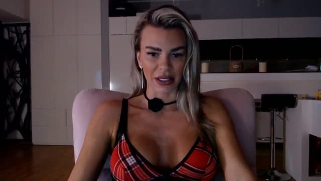 Gallery image thumbnail from D_y_y's myfreecams stream on, 10/25/2025, 05:07 image 2 of 20