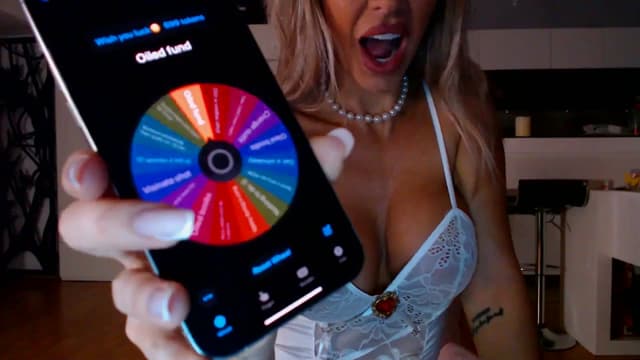 Gallery image thumbnail from D_y_y's myfreecams stream on, 10/27/2025, 05:15 image 5 of 20