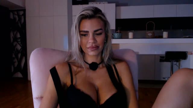Gallery image thumbnail from D_y_y's myfreecams stream on, 10/29/2025, 05:10 image 13 of 20