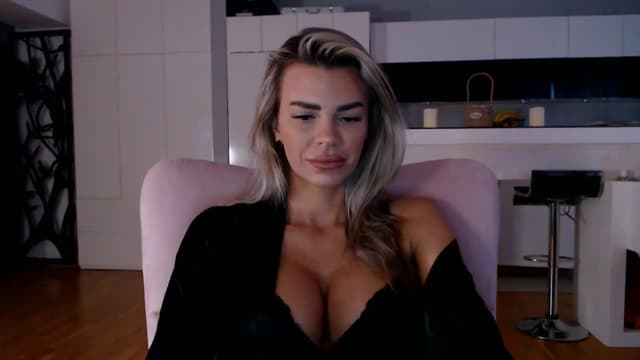 Gallery image thumbnail from D_y_y's myfreecams stream on, 11/13/2025, 05:54 image 18 of 20