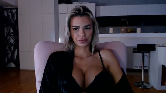 Gallery image thumbnail from D_y_y's myfreecams stream on, 11/13/2025, 05:54 image 14 of 20