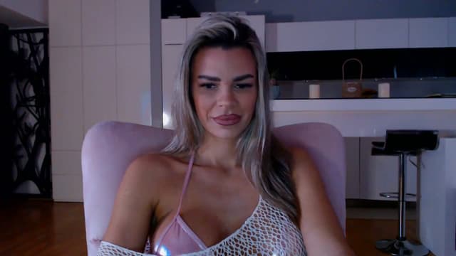 Gallery image thumbnail from D_y_y's myfreecams stream on, 11/16/2025, 06:29 image 16 of 20