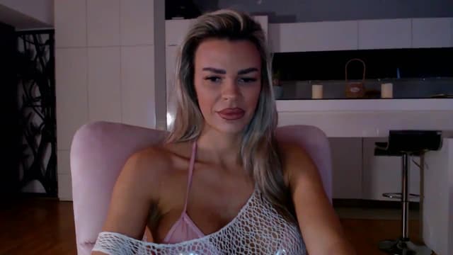 Gallery image thumbnail from D_y_y's myfreecams stream on, 11/16/2025, 06:29 image 13 of 20