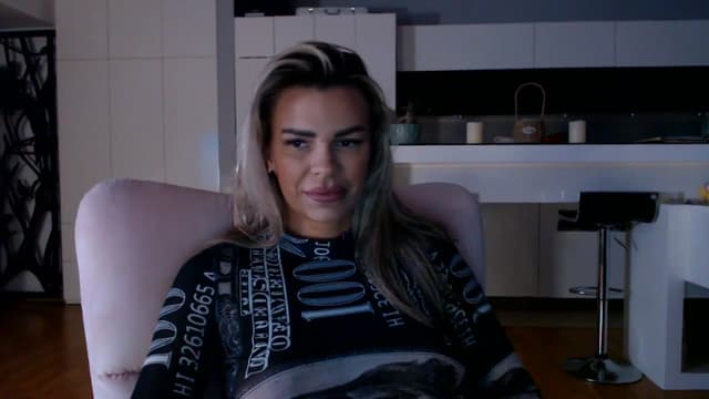 Gallery image thumbnail from D_y_y's myfreecams stream on, 11/19/2025, 05:42 image 13 of 20