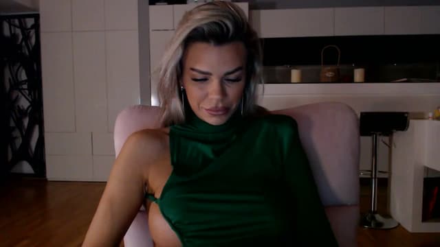Gallery image thumbnail from D_y_y's myfreecams stream on, 11/24/2025, 05:28 image 2 of 20