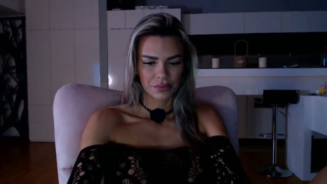 Gallery image thumbnail from D_y_y's myfreecams stream on, 12/01/2025, 05:28 image 19 of 20
