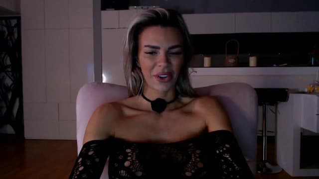Gallery image thumbnail from D_y_y's myfreecams stream on, 12/01/2025, 05:28 image 13 of 20