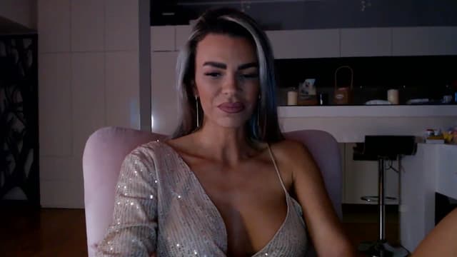Gallery image thumbnail from D_y_y's myfreecams stream on, 12/23/2025, 05:56 image 15 of 20