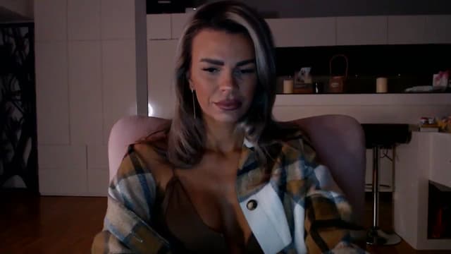 Gallery image thumbnail from D_y_y's myfreecams stream on, 01/02/2026, 06:11 image 4 of 20