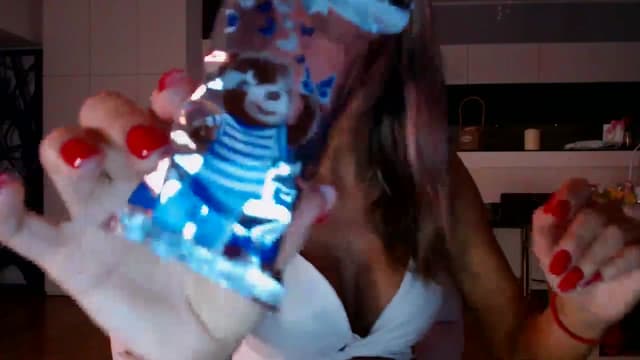 Gallery image thumbnail from D_y_y's myfreecams stream on, 01/03/2026, 06:27 image 3 of 20