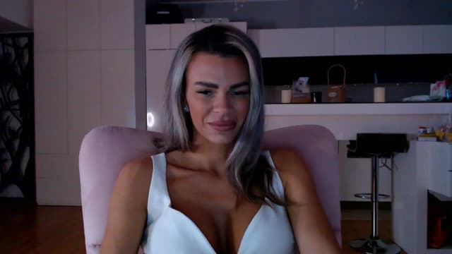 Gallery image thumbnail from D_y_y's myfreecams stream on, 01/03/2026, 06:27 image 19 of 20