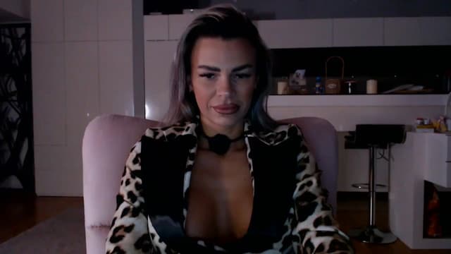 Gallery image thumbnail from D_y_y's myfreecams stream on, 01/27/2026, 06:14 image 10 of 20