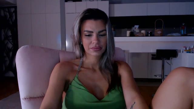 Gallery image thumbnail from D_y_y's myfreecams stream on, 02/22/2026, 05:14 image 15 of 20