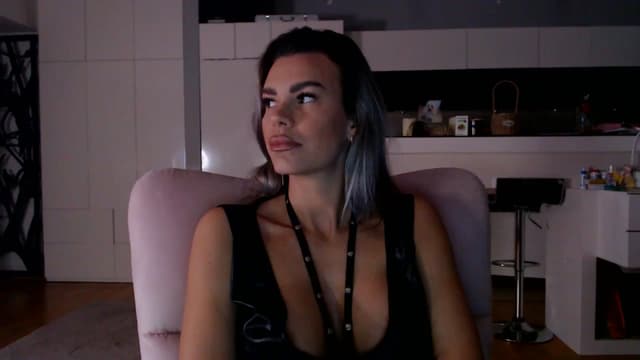 Gallery image thumbnail from D_y_y's myfreecams stream on, 03/17/2026, 04:37 image 1 of 20