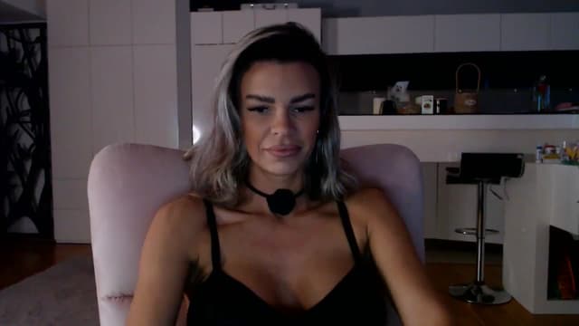Gallery image thumbnail from D_y_y's myfreecams stream on, 03/19/2026, 05:00 image 15 of 20