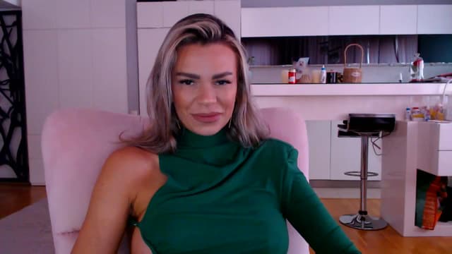 Gallery image thumbnail from D_y_y's myfreecams stream on, 04/21/2026, 05:29 image 17 of 20