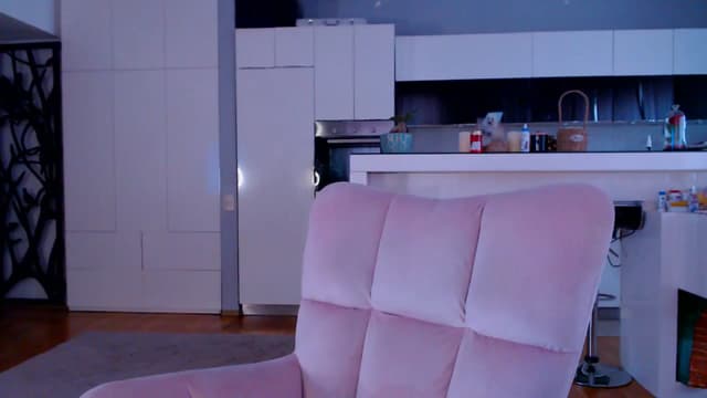 Gallery image thumbnail from D_y_y's myfreecams stream on, 04/21/2026, 05:29 image 13 of 20