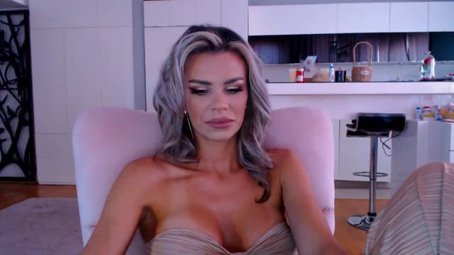 Gallery image thumbnail from D_y_y's myfreecams stream on, 04/26/2026, 05:14 image 3 of 20