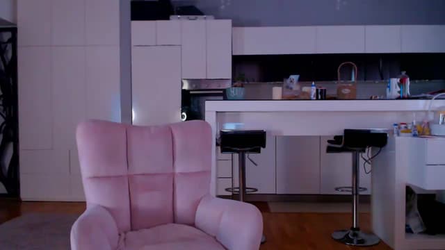 Gallery image thumbnail from D_y_y's myfreecams stream on, 05/20/2026, 04:42 image 1 of 20