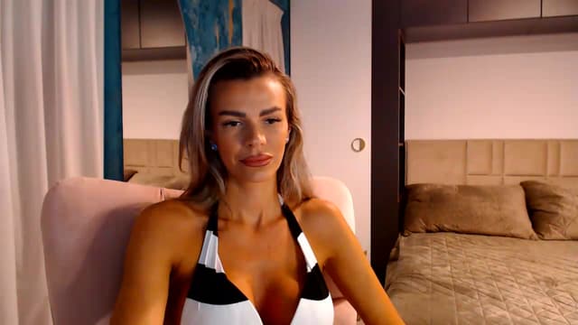 Gallery image thumbnail from D_y_y's myfreecams stream on, 06/28/2026, 05:13 image 16 of 20