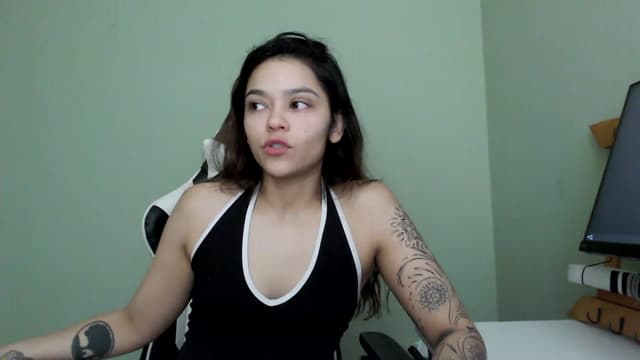 Gallery image thumbnail from Danu_'s myfreecams stream on, 05/03/2023, 12:57 image 4 of 20