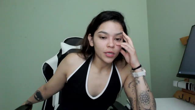 Gallery image thumbnail from Danu_'s myfreecams stream on, 05/03/2023, 12:57 image 3 of 20
