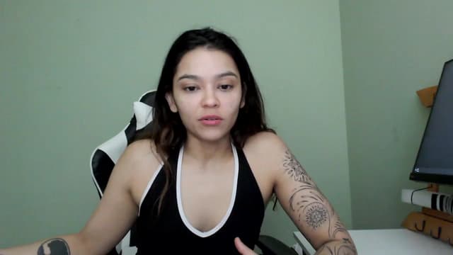 Gallery image thumbnail from Danu_'s myfreecams stream on, 05/03/2023, 12:57 image 12 of 20