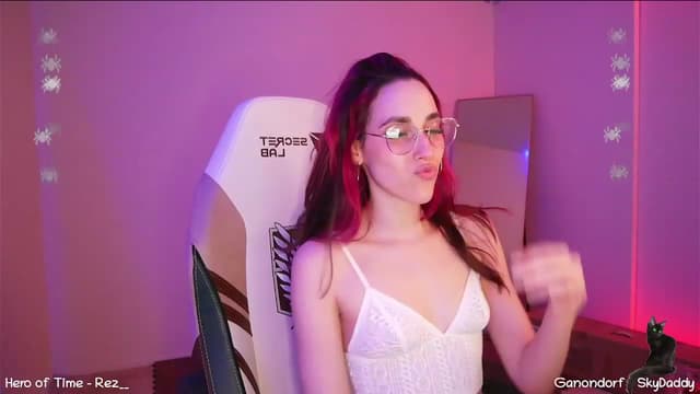 Gallery image thumbnail from Dashy's myfreecams stream on, 11/27/2022, 15:19 image 8 of 20