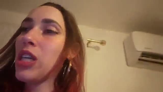Gallery image thumbnail from Dashy's myfreecams stream on, 08/10/2024, 07:15 image 9 of 20