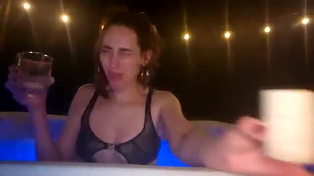 Gallery image thumbnail from Dashy's myfreecams stream on, 08/10/2024, 10:17 image 6 of 20