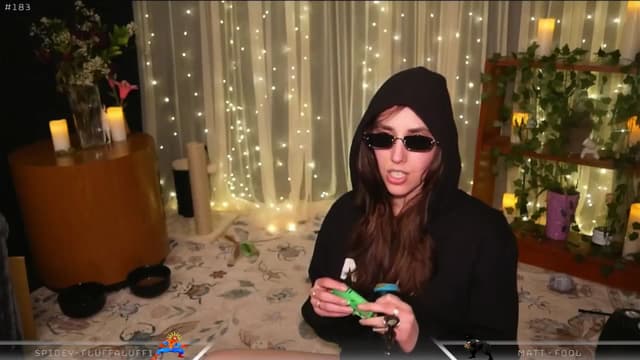 Gallery image thumbnail from Dashy's myfreecams stream on, 04/01/2025, 08:18 image 15 of 20
