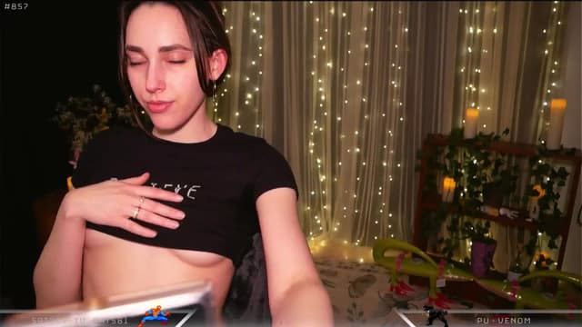 Gallery image thumbnail from Dashy's myfreecams stream on, 04/15/2025, 10:44 image 11 of 20