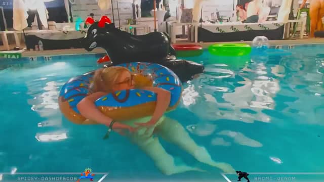 Gallery image thumbnail from Dashy's myfreecams stream on, 05/21/2025, 10:42 image 3 of 20