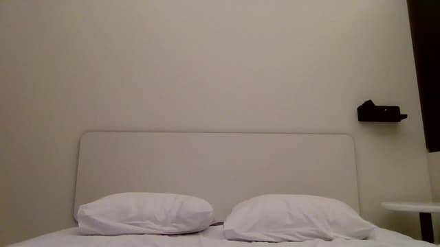 Gallery image thumbnail from Desal's myfreecams stream on, 06/21/2025, 20:21 image 1 of 20