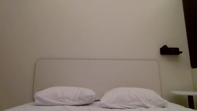 Gallery image thumbnail from Desal's myfreecams stream on, 06/21/2025, 20:21 image 2 of 20