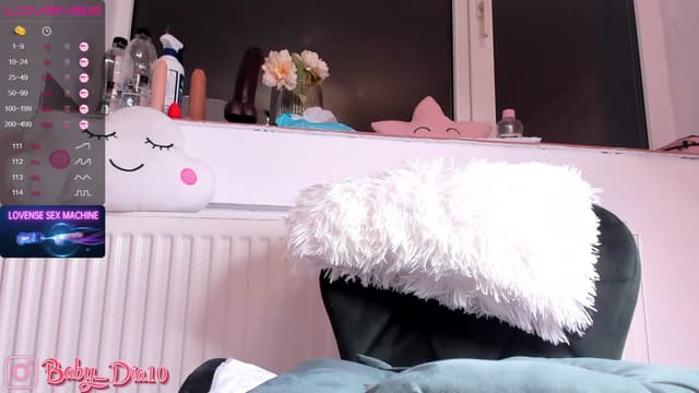 Gallery image thumbnail from Diaaa's myfreecams stream on, 03/15/2023, 20:37 image 14 of 20