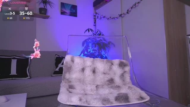 Gallery image thumbnail from Diaaa's myfreecams stream on, 11/24/2025, 12:53 image 15 of 20