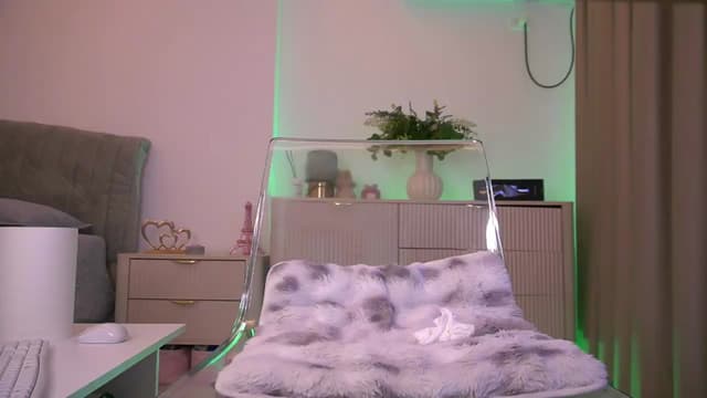 Gallery image thumbnail from Diaaa's myfreecams stream on, 06/29/2026, 20:26 image 16 of 20