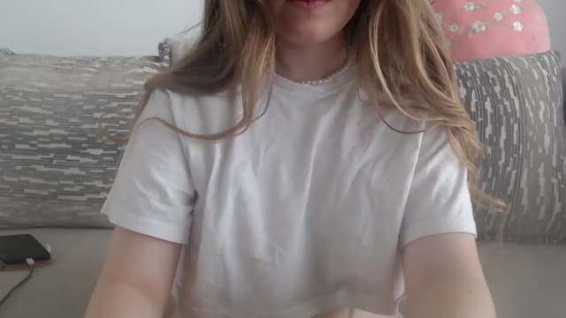 Gallery image thumbnail from Effie's myfreecams stream on, 05/18/2025, 01:15 image 13 of 20