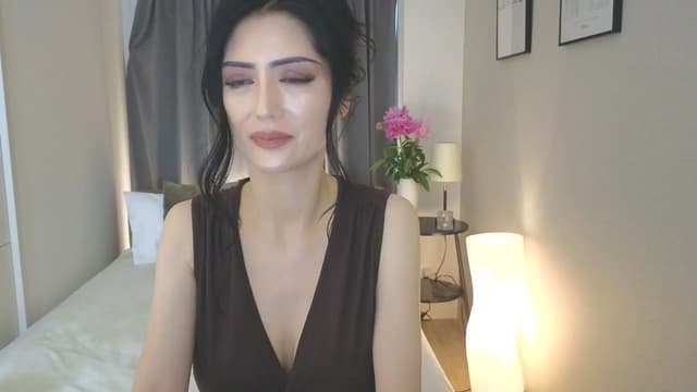 Gallery image thumbnail from Eleah's myfreecams stream on, 04/20/2025, 06:57 image 9 of 20