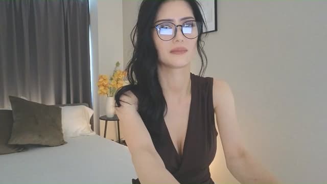 Gallery image thumbnail from Eleah's myfreecams stream on, 05/25/2025, 05:32 image 16 of 20