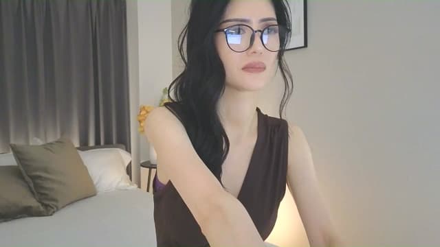 Gallery image thumbnail from Eleah's myfreecams stream on, 05/25/2025, 12:39 image 4 of 20
