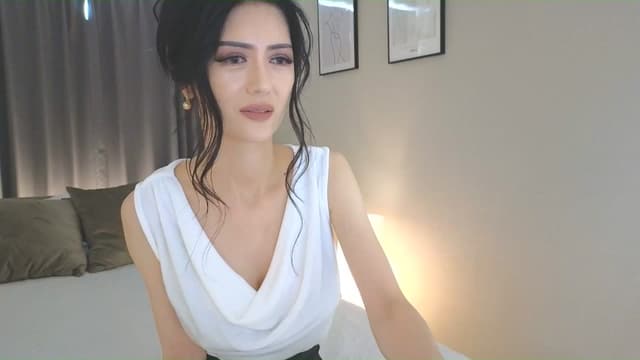 Gallery image thumbnail from Eleah's myfreecams stream on, 06/08/2025, 04:43 image 1 of 20