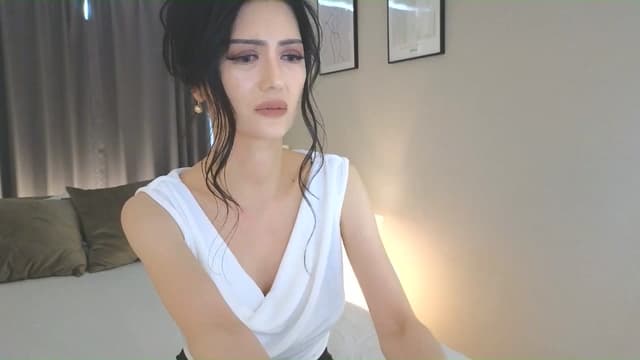 Gallery image thumbnail from Eleah's myfreecams stream on, 06/08/2025, 04:43 image 10 of 20