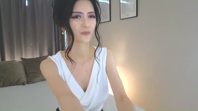 Gallery image thumbnail from Eleah's myfreecams stream on, 06/08/2025, 04:43 image 6 of 20
