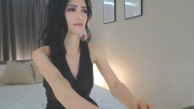 Gallery image thumbnail from Eleah's myfreecams stream on, 06/22/2025, 06:24 image 2 of 20