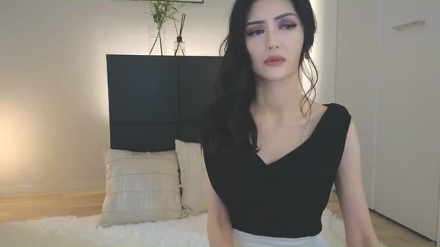 Gallery image thumbnail from Eleah's myfreecams stream on, 07/06/2025, 04:07 image 1 of 20