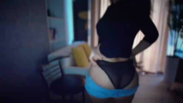 Gallery image thumbnail from Ellle's myfreecams stream on, 07/22/2026, 24:34 image 5 of 20