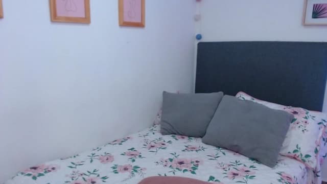 Gallery image thumbnail from Elzee's myfreecams stream on, 11/15/2022, 06:47 image 7 of 20